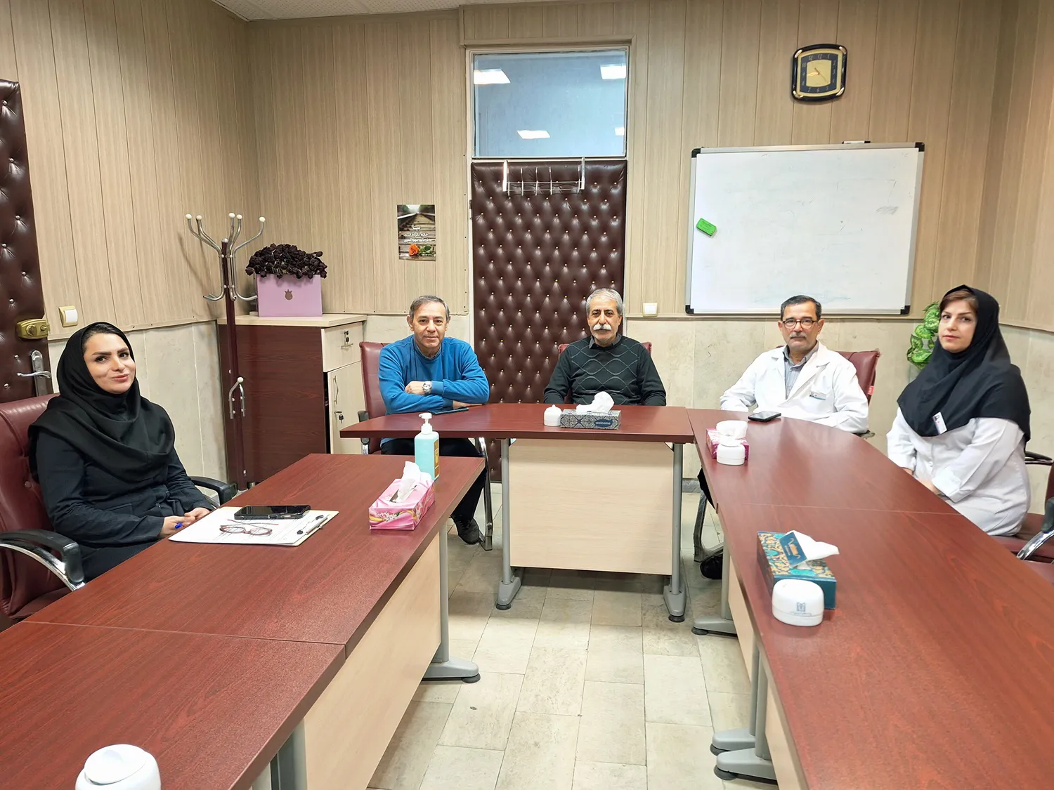 جلسه سالانه مدیران و متخصصین دست اندرکار در نجات مادران باردار پرخطر